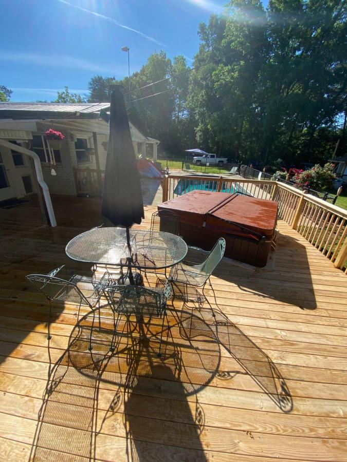 Apartment In The Country Etowah Екстериор снимка